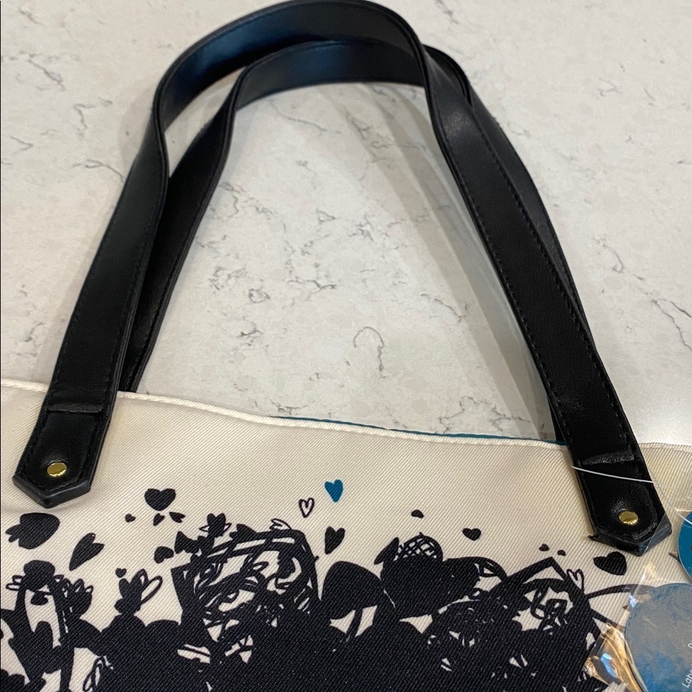 Stylish Cream and Black Tote Bag - Picture 5 of 8